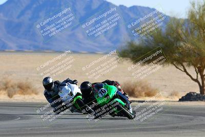 media/Jan-08-2022-SoCal Trackdays (Sat) [[1ec2777125]]/Turn 4 (1145am)/